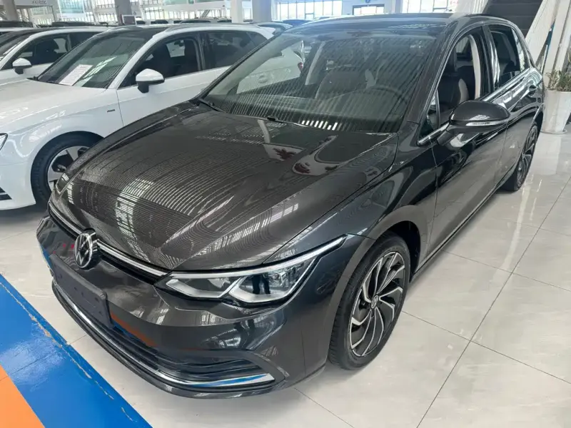Volkswagen Golf, 2021