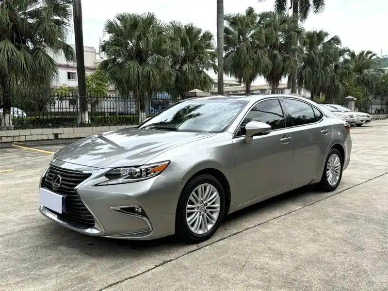 Lexus ES, 2018