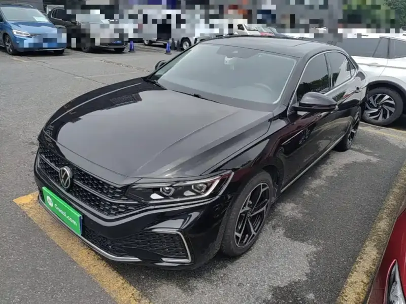 Volkswagen Passat, 2022