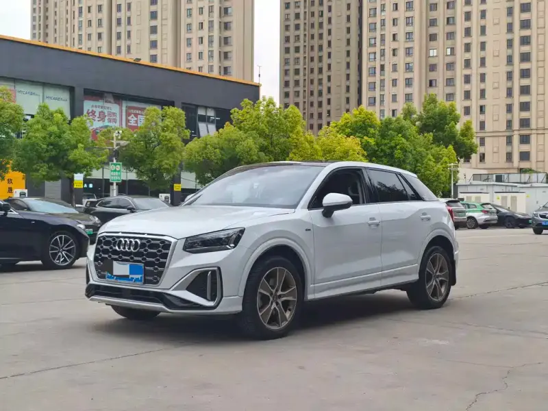 Audi Q2L, 2024