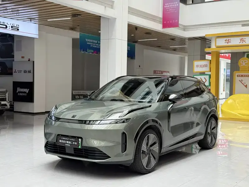 Lynk & Co 08 EM-P, 2023