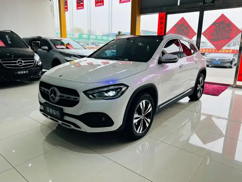 Mercedes-Benz GLA, 2022