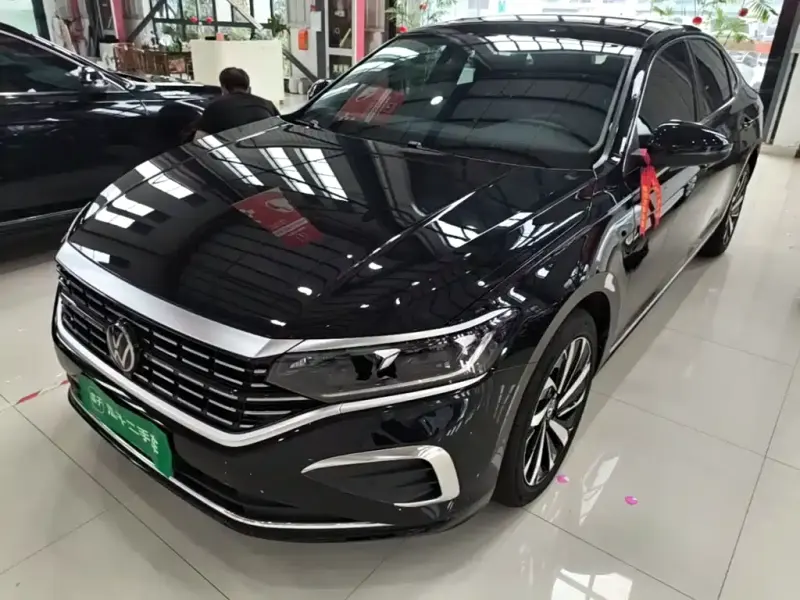 Volkswagen Passat, 2025