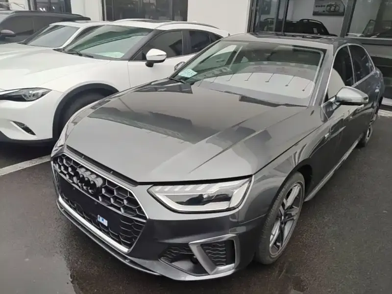 Audi A4L, 2021