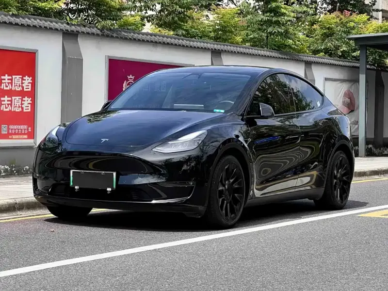 Tesla Model Y, 2021