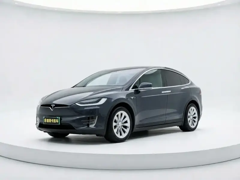 Tesla Model X, 2017