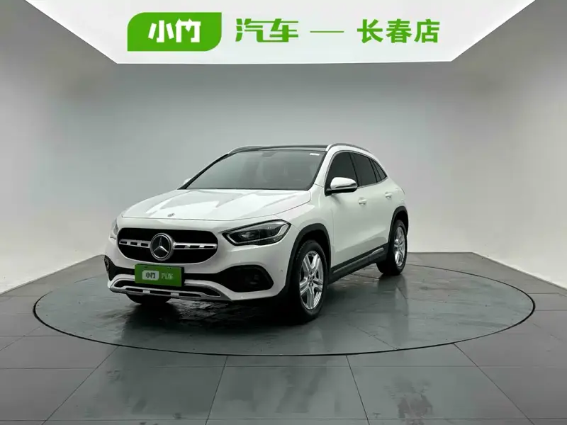 Mercedes-Benz GLA, 2021