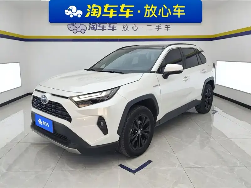 Toyota RAV4, 2023