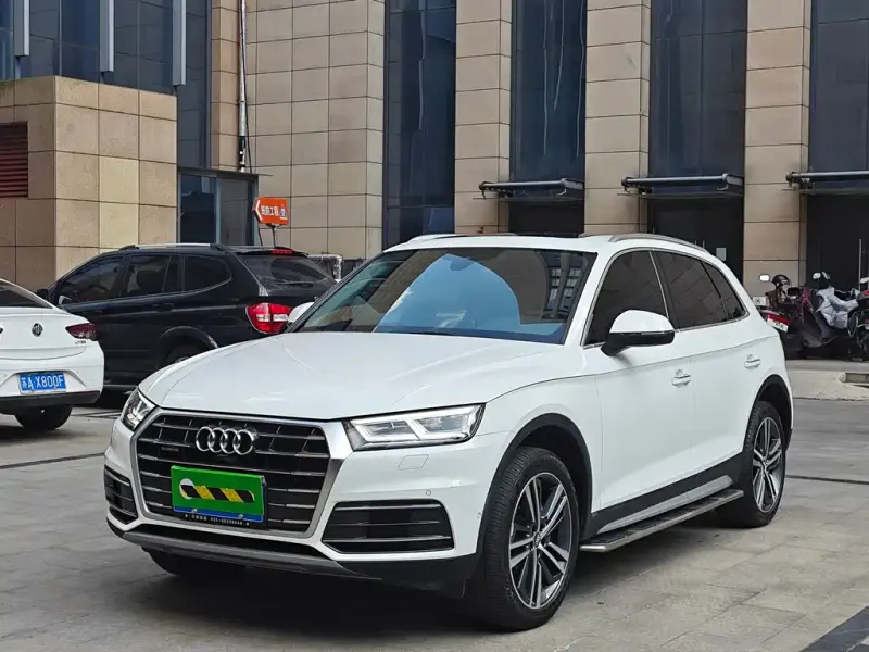 Audi Q5L, 2020