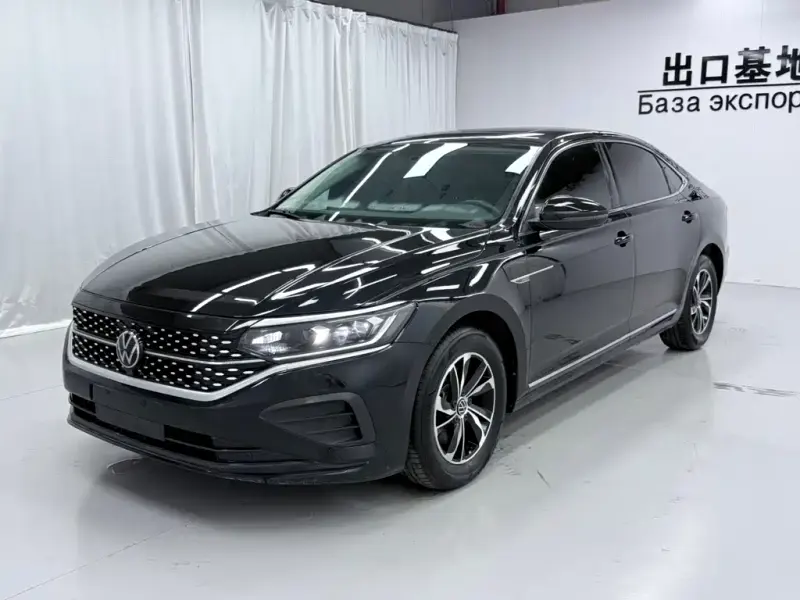 Volkswagen Passat, 2023