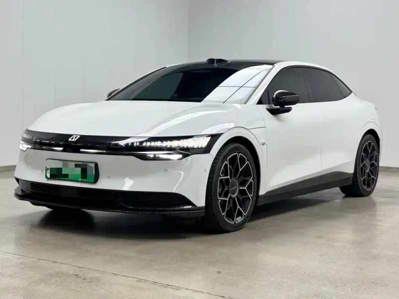 Zeekr 007, 2024