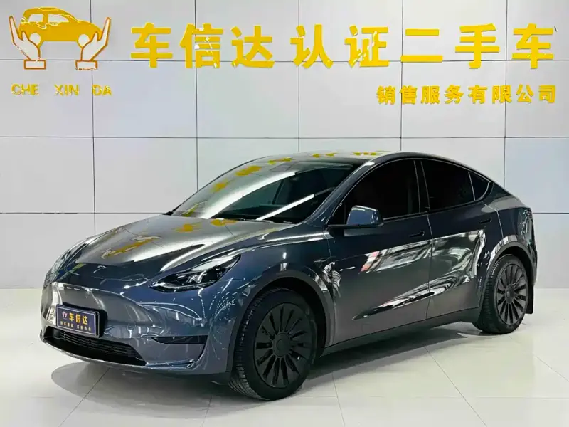 Tesla Model Y, 2022