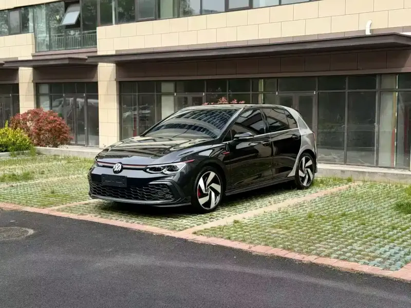 Volkswagen Golf GTI, 2024