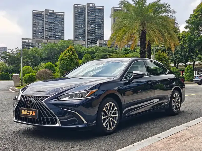 Lexus ES, 2024