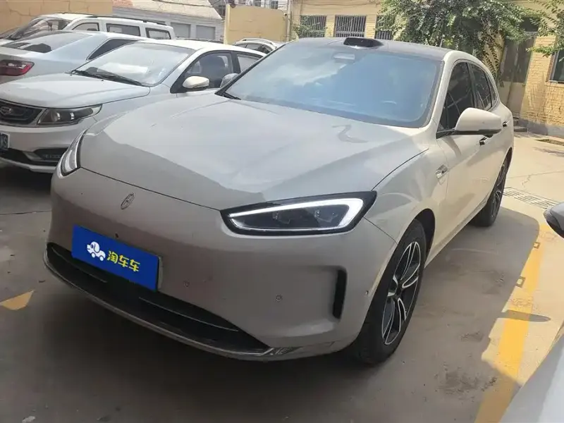 AITO M5, 2025