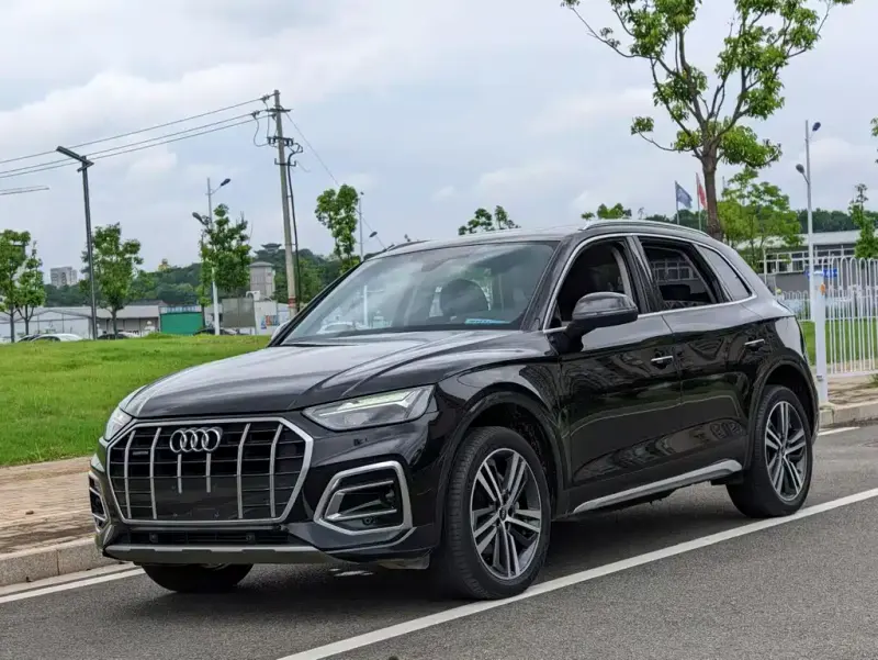 Audi Q5L, 2022
