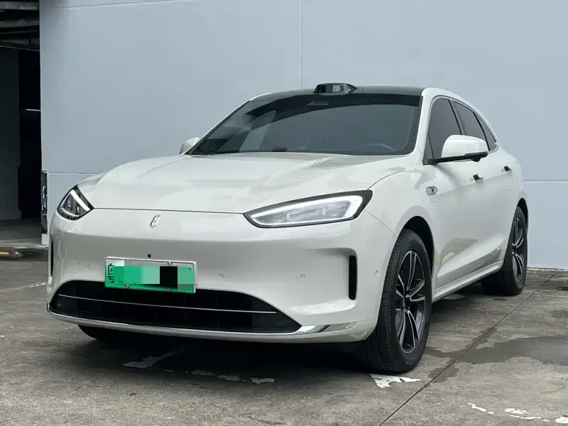 AITO M5, 2025