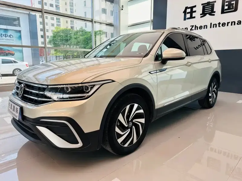 Volkswagen Tiguan L, 2022