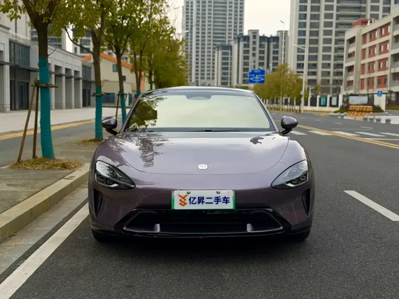 Xiaomi SU7, 2025