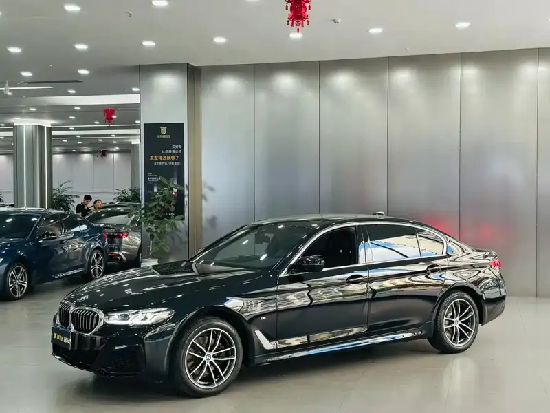 BMW 5 Series, 2022