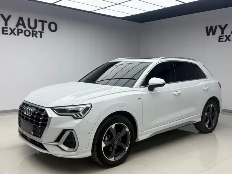Audi Q3, 2022