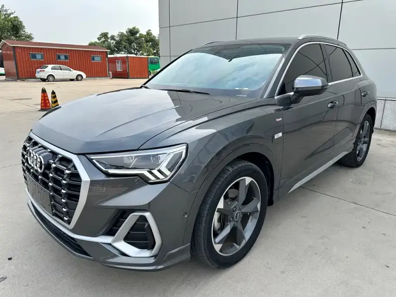 Audi Q3, 2022