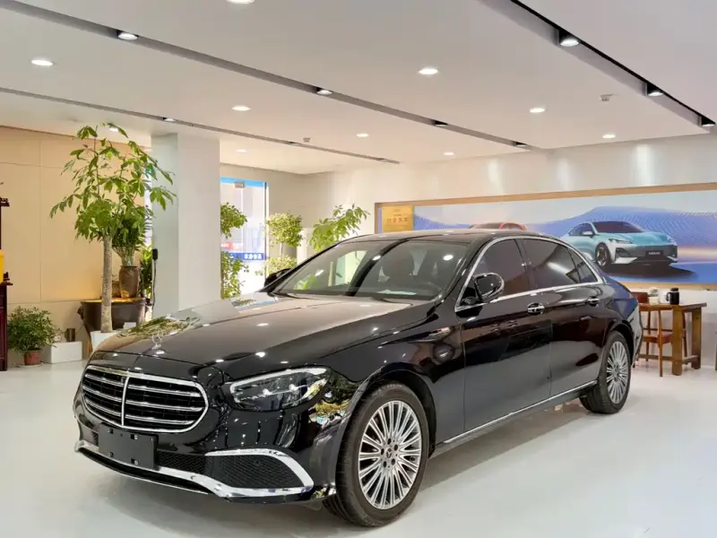 Mercedes-Benz E-Class, 2022