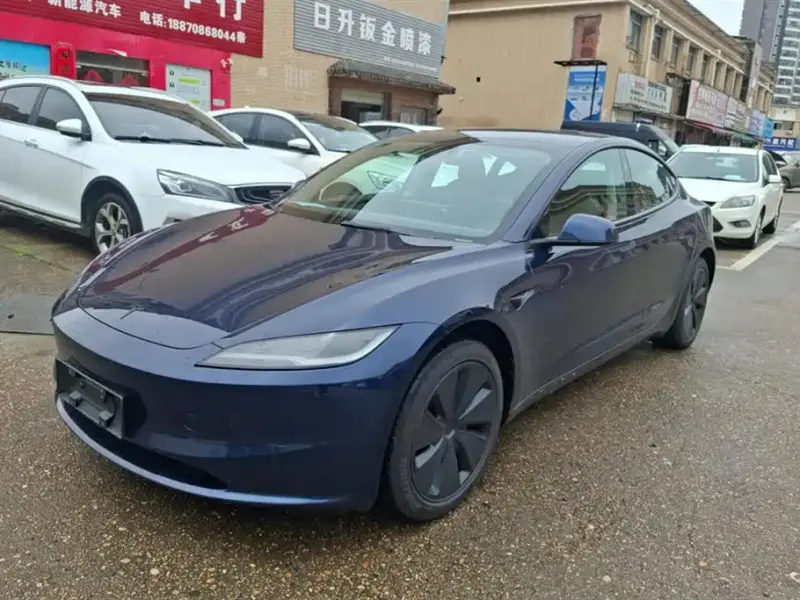 Tesla Model 3, 2026