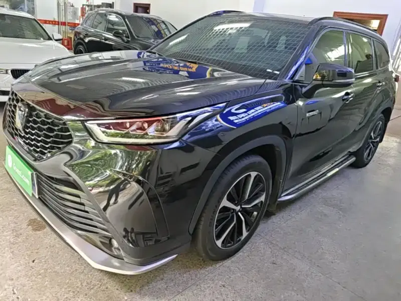 Toyota Crown Kluger, 2024