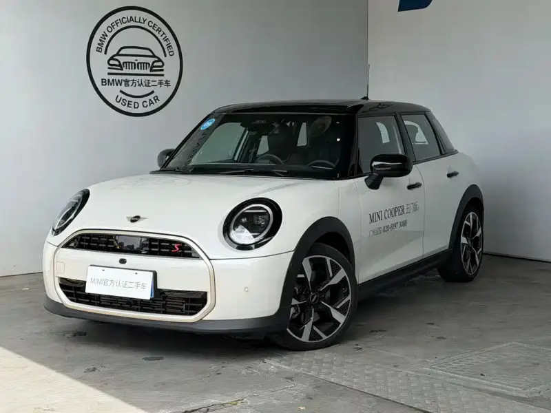 MINI Mini, 2024