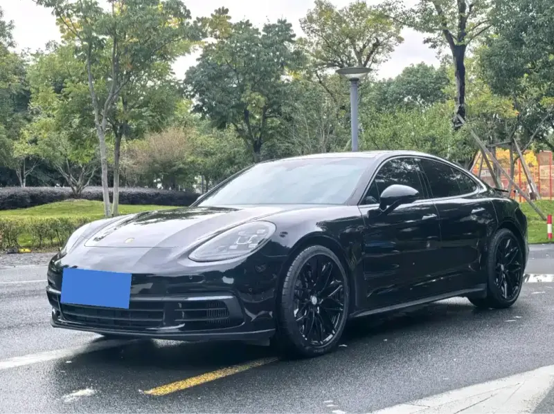 Porsche Panamera, 2019