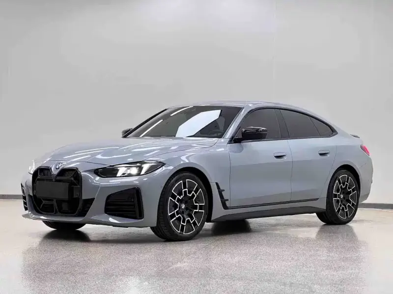 BMW 4 Series, 2025