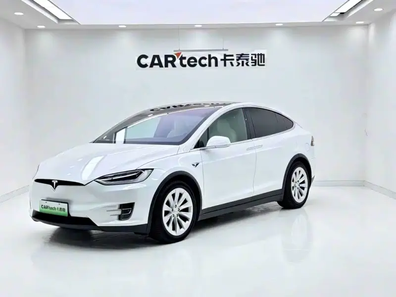 Tesla Model X, 2021