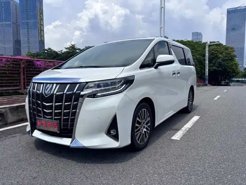 Toyota Alphard, 2015