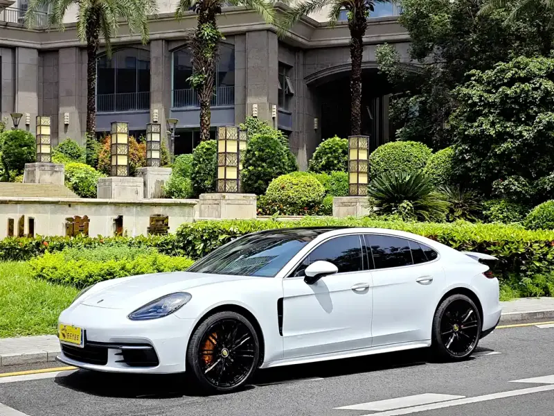 Porsche Panamera, 2019