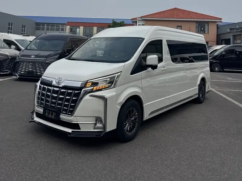 Toyota Hiace, 2023