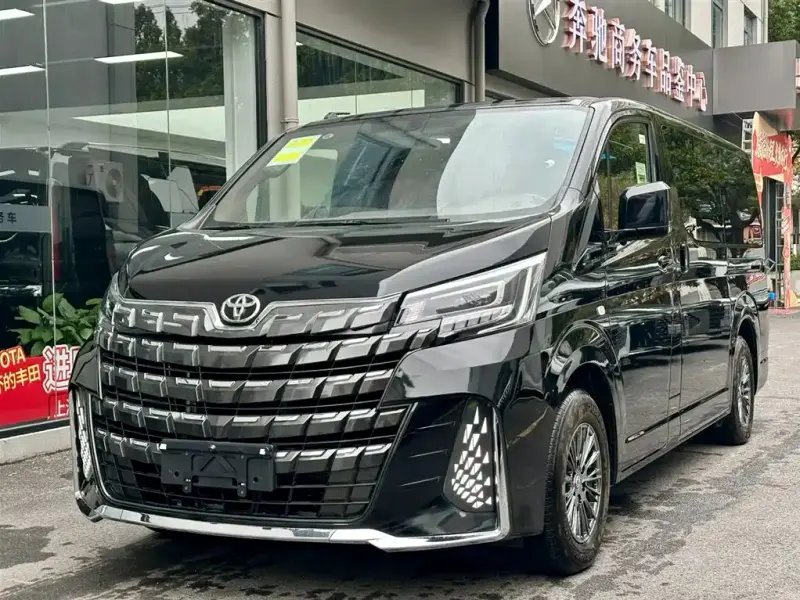 Toyota Hiace, 2025