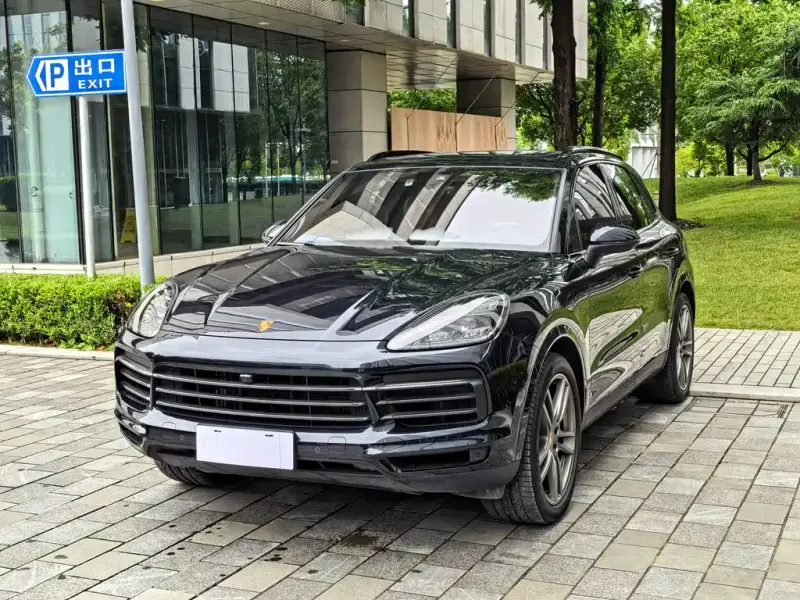 Porsche Cayenne, 2023