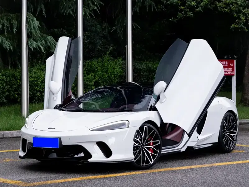 McLaren GT, 2021