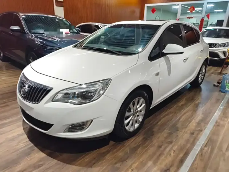 Buick Excelle, 2015