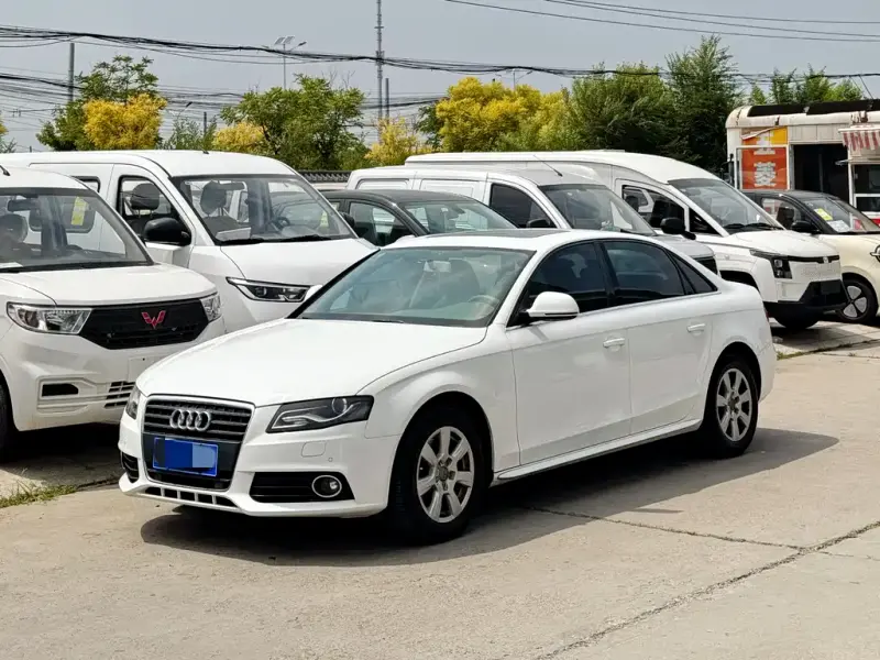 Audi A4L, 2011