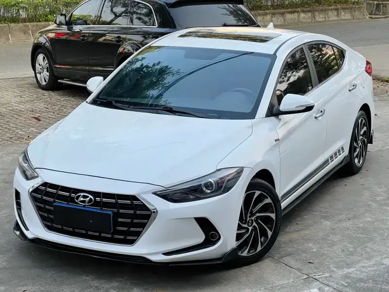 Hyundai Elantra, 2019