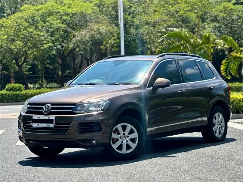 Volkswagen Touareg, 2015