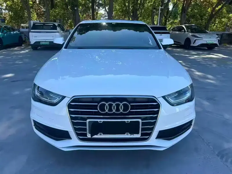 Audi A4L, 2016