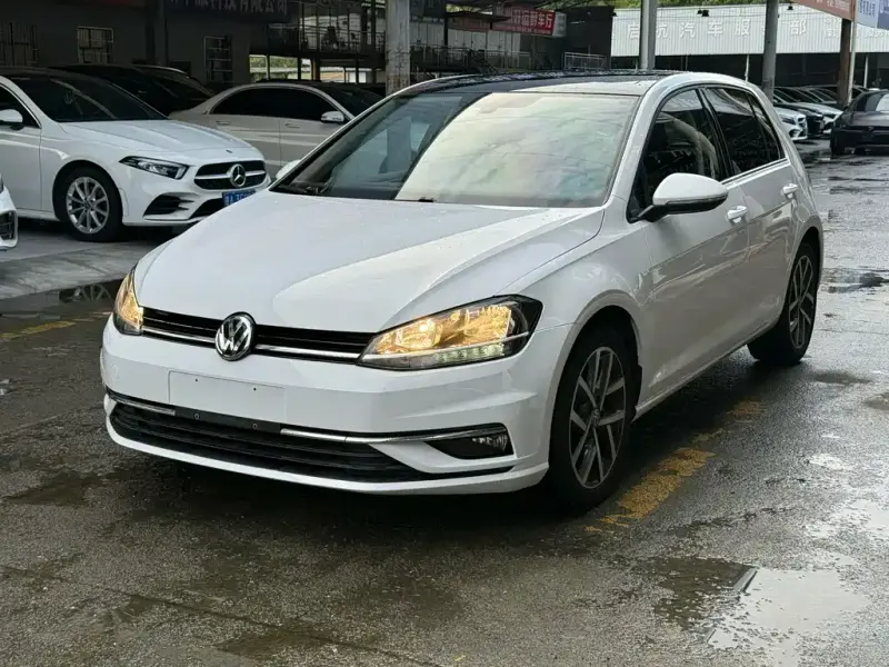 Volkswagen Golf, 2020