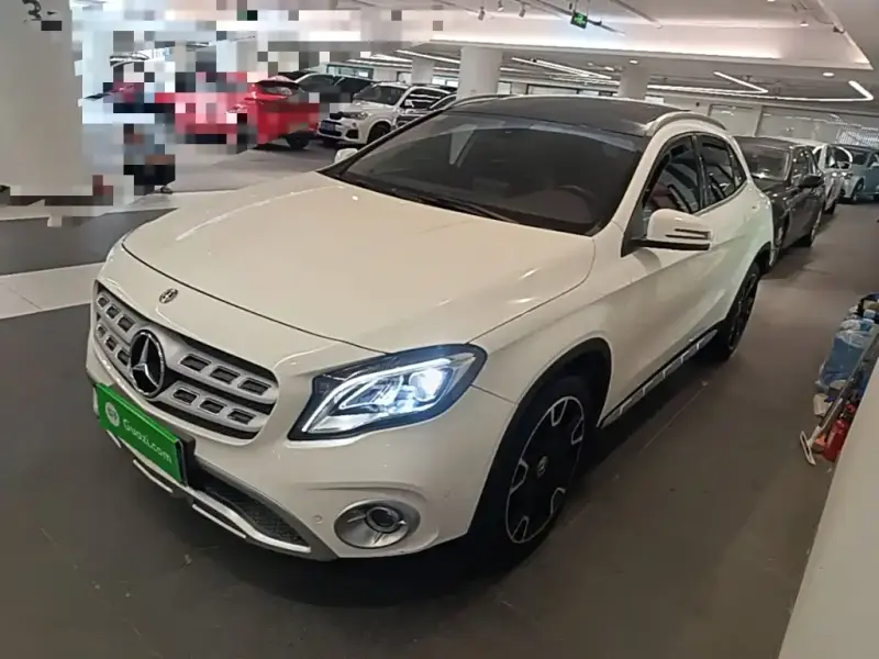 Mercedes-Benz GLA, 2017
