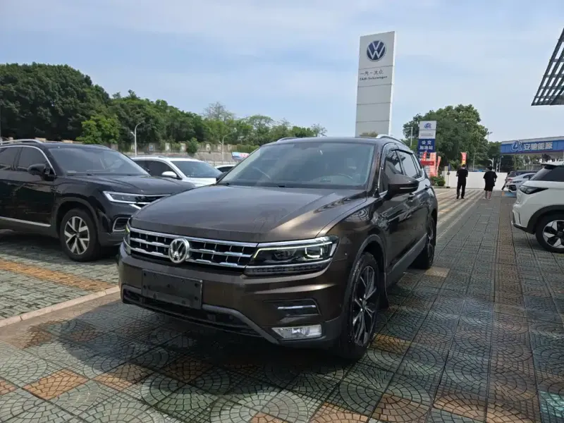 Volkswagen Tiguan L, 2017