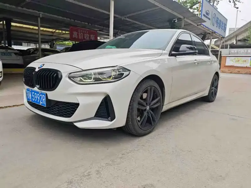 BMW 1 Series, 2021
