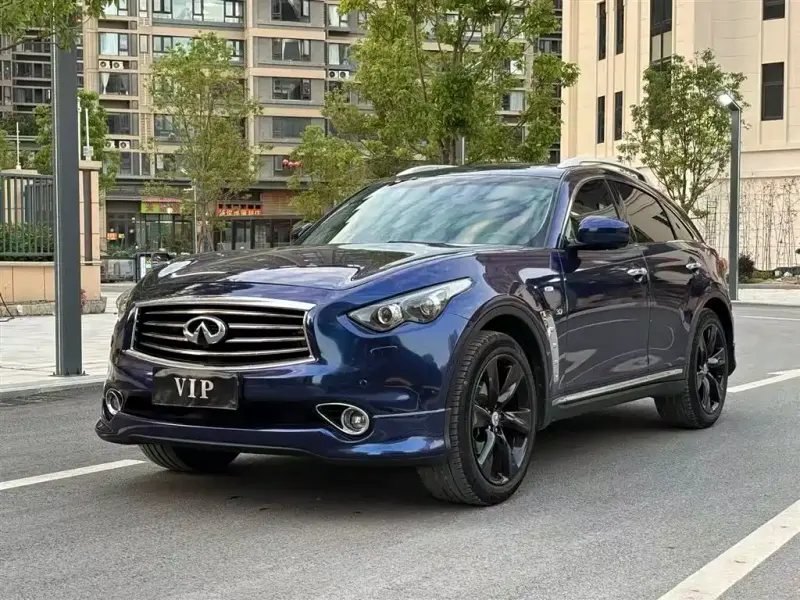 Infiniti QX70, 2014