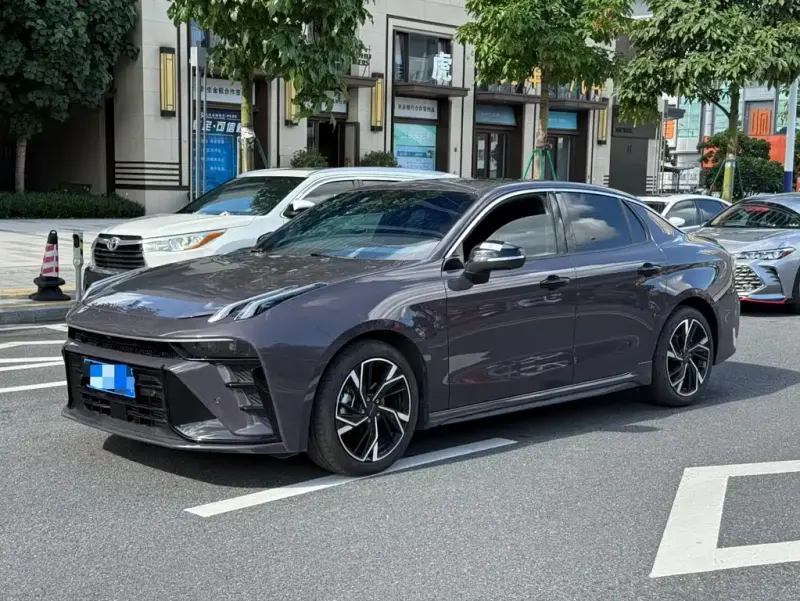 Lynk & Co 03, 2025